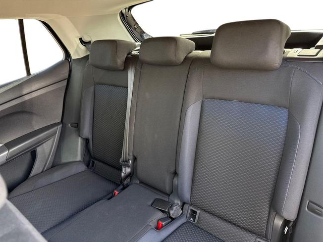 VOLKSWAGEN T-Cross Photo 9