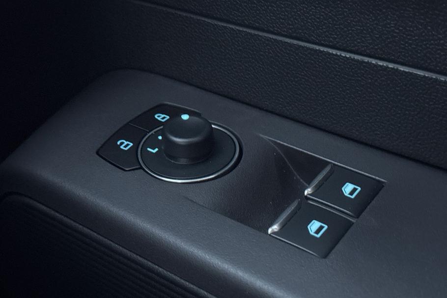 Used Ford E-TRANSIT COURIER 32