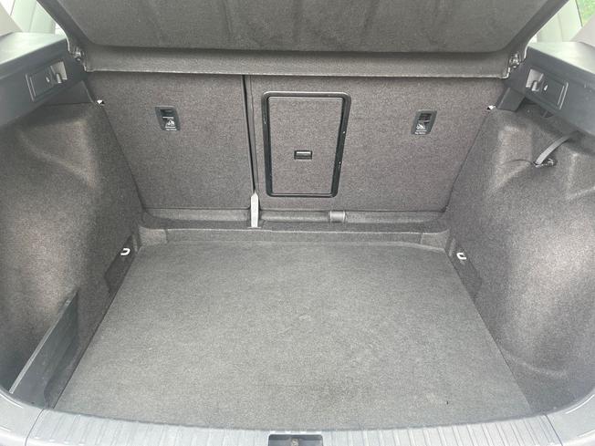 SEAT ATECA Photo 12