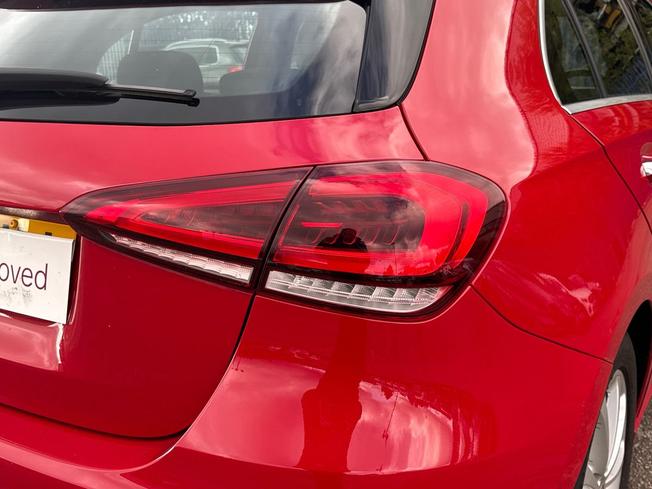 MERCEDES-BENZ A Class Photo 18