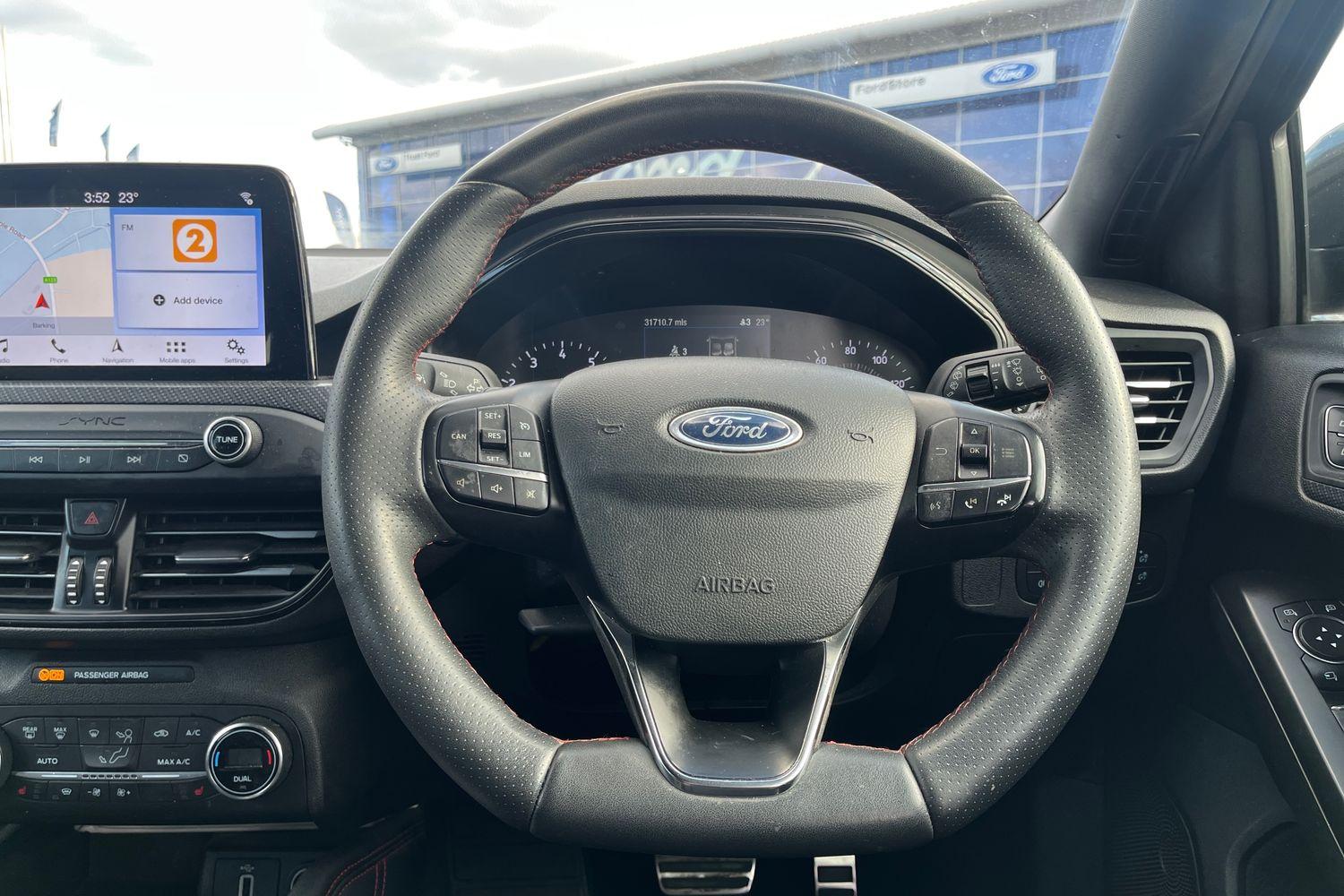 Ford FOCUS Photo 11