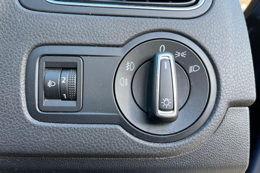 Volkswagen Polo Photo autoimg-5dc850e26cbecf092a61a951663f1d4795691ea6.jpg