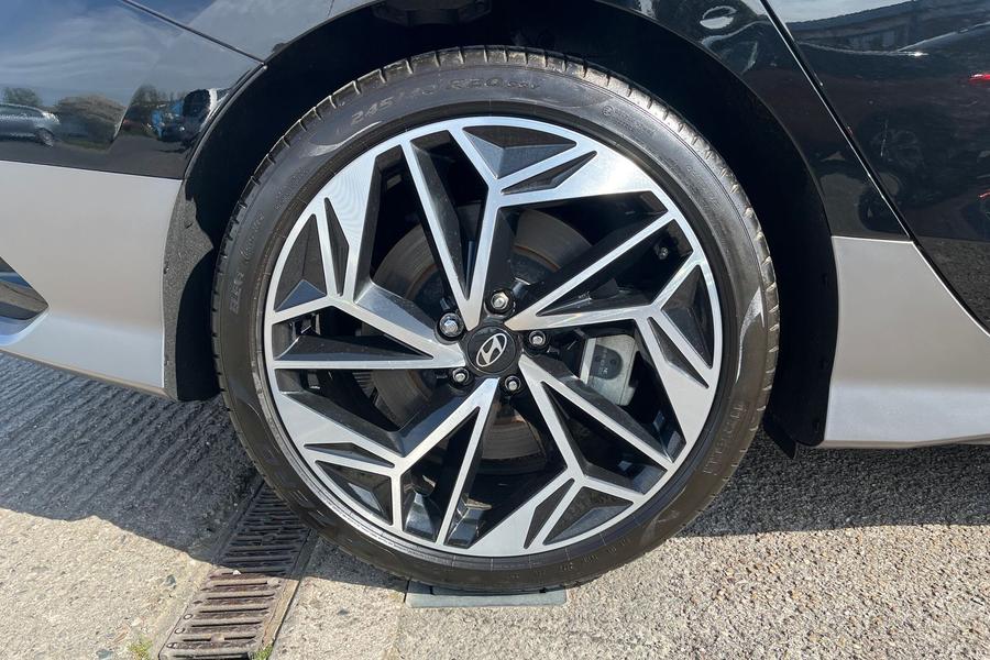 Hyundai IONIQ 6 Photo autoimg-5dc9d62f293b4a06afdd6856273f09f31d6fec82.jpg