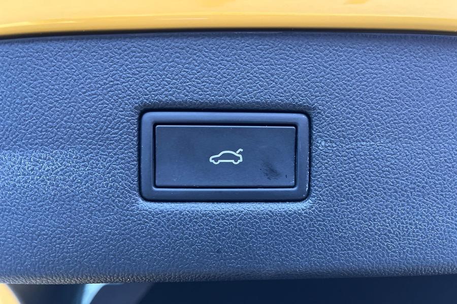 Ford Capri Photo autoimg-5dca950c45c5b7a2618a6456250c0ea3994efb9d.jpg