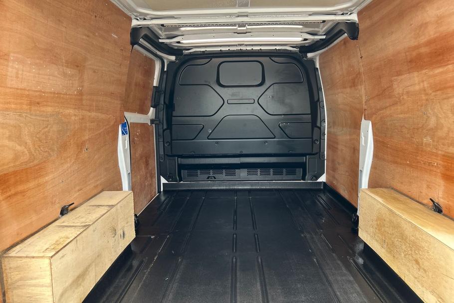Used Ford TRANSIT CUSTOM NL23PXA 29
