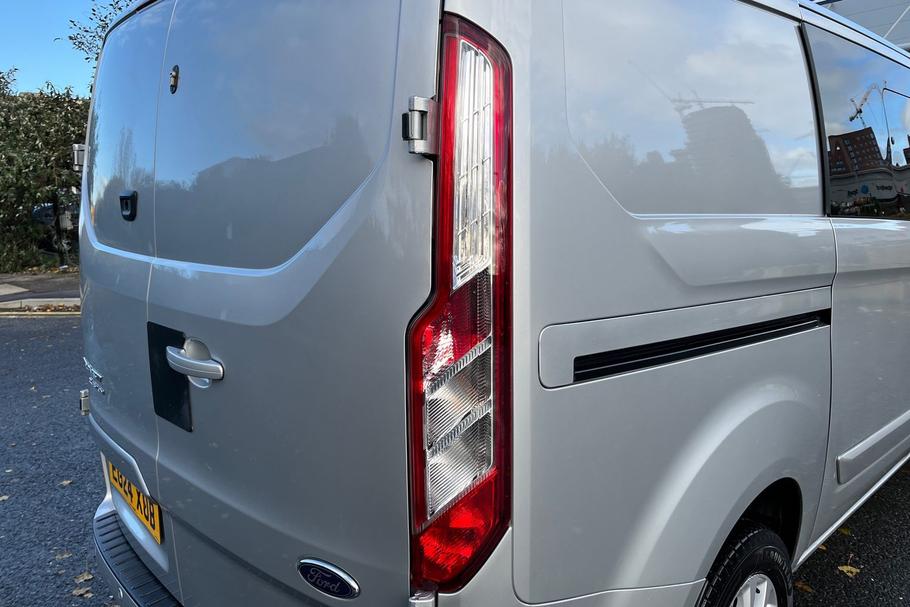 Used Ford TRANSIT CUSTOM EO24XOB 30