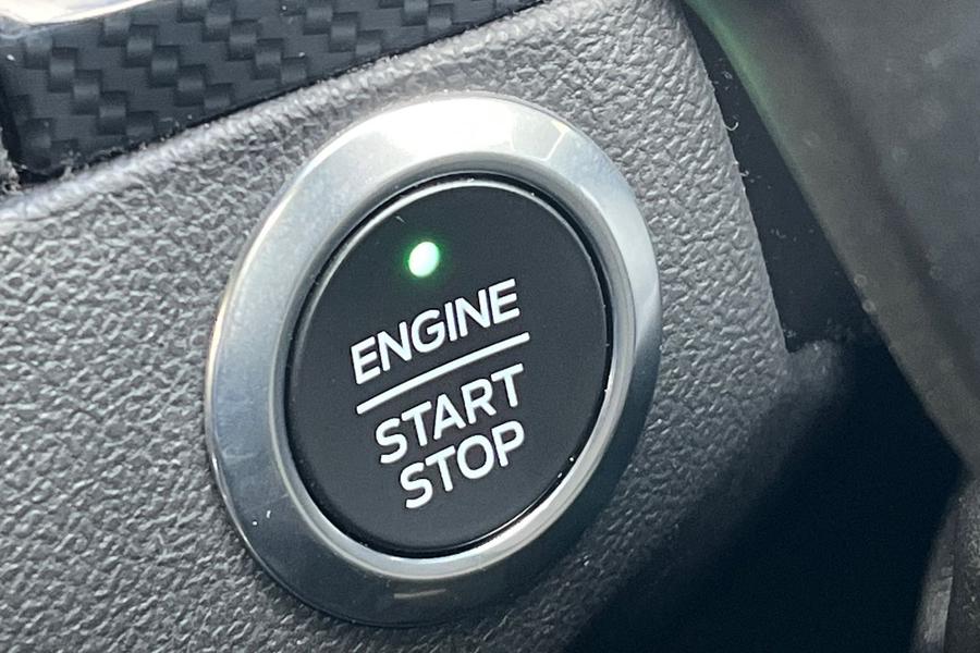 Ford FOCUS Photo autoimg-5dcd68ab3168fd07e6893e1d99fafdc3663a3d53.jpg