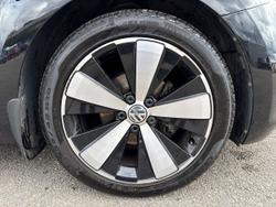VOLKSWAGEN Beetle Photo 5