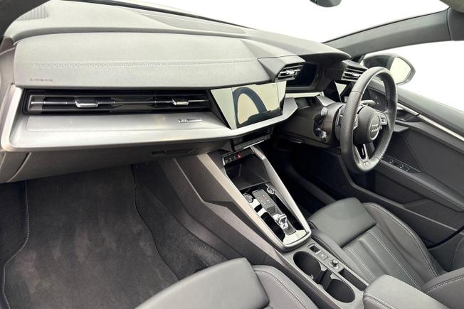 Audi A3 Photo 2