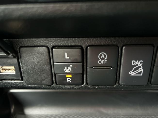 TOYOTA Hilux Photo 50