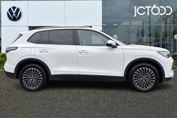 VOLKSWAGEN Tiguan Photo 4