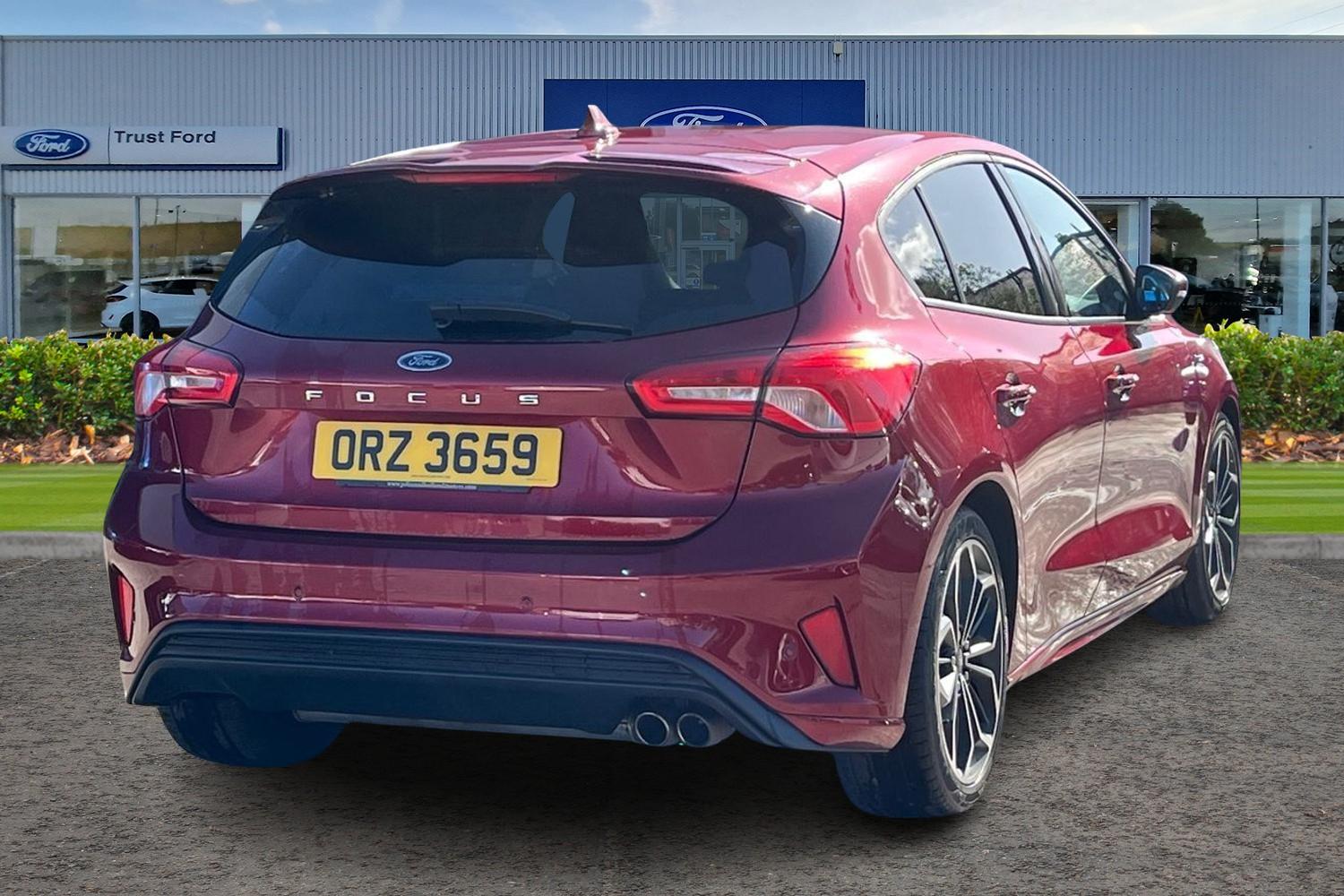 Ford FOCUS Photo 3