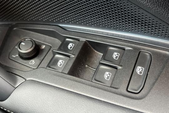 Volkswagen Tiguan Photo autoimg-5ddf618e89af2471ee550c5565e9a09fbc60143c.jpg