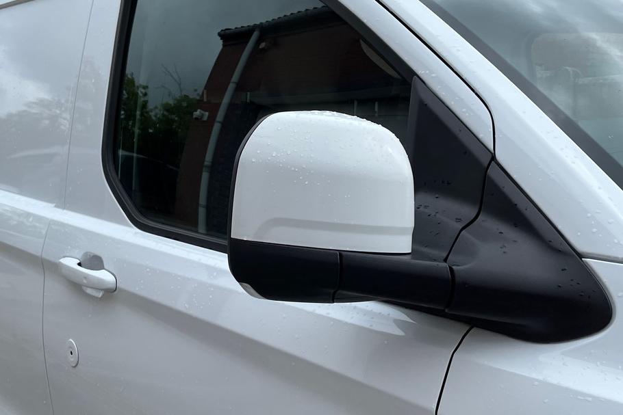 Used Ford TRANSIT CUSTOM LG25TZH 23