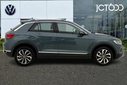 VOLKSWAGEN T-Roc Photo 4
