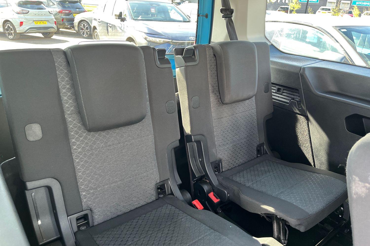 Ford Grand Tourneo Connect Photo 38