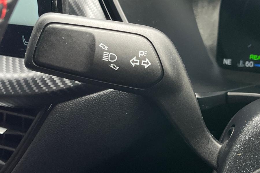 Ford Kuga Photo autoimg-5deb41e00576249c9a1a2187e4687a697538e577.jpg