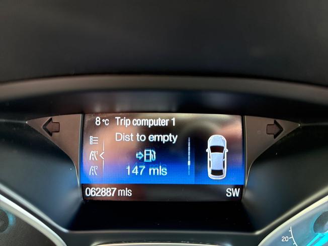 FORD Kuga Photo 28