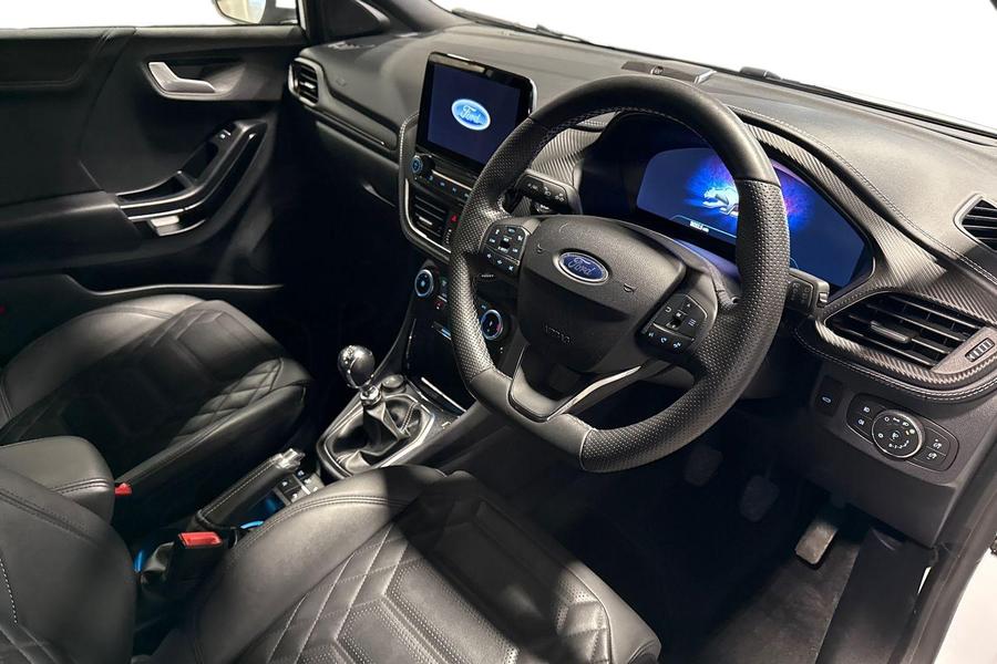 Ford PUMA Photo autoimg-5ded201abb07a5f7ae41001571c9aa55eae3a1b4.jpg