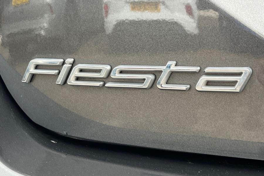 Ford Fiesta Photo autoimg-5deedde4ddbe5589d8ba00514837d93e935cbcf0.jpg