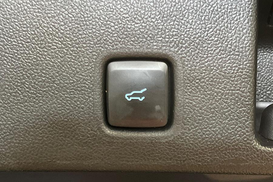 Ford KUGA Photo autoimg-5df0e21dcaacb21a1566a7b0f2e91a970b4990d6.jpg