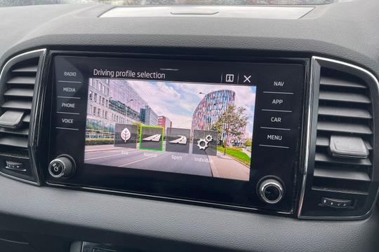 Skoda Karoq Photo autoimg-5df22eaf3ed57739fe4ed879f18bc5826ebaaee3.jpg