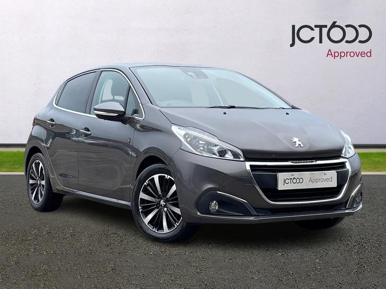 Used 2019 PEUGEOT 208 1.2 PureTech Tech Edition Hatchback 5dr Petrol Manual Euro 6 (s/s) (82 ps) Grey at JCT600