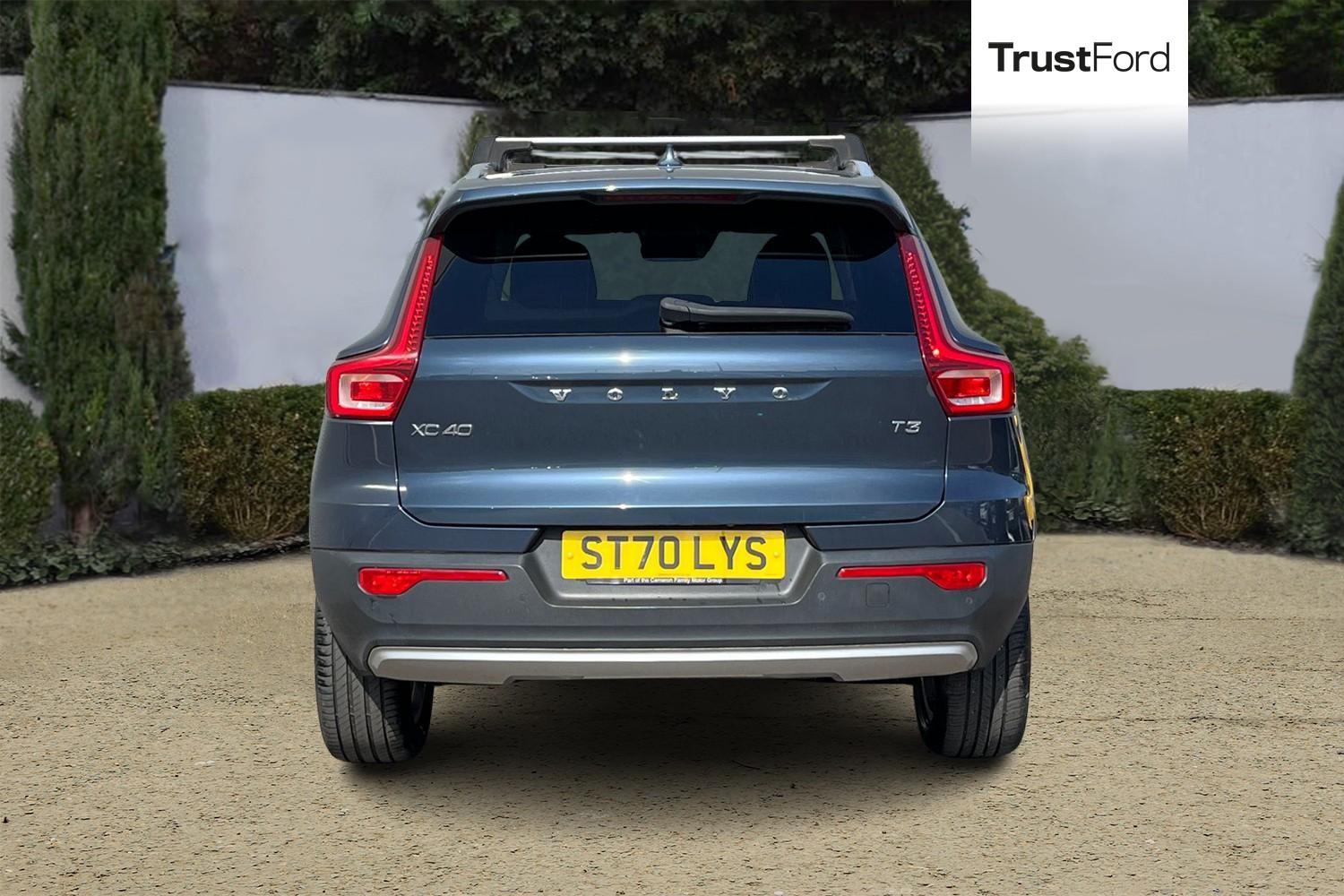 Volvo XC40 Photo 6
