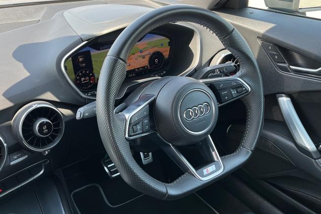 Audi TTS Photo 45