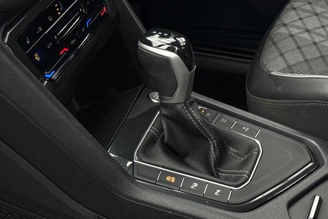 VOLKSWAGEN Tiguan Photo 44