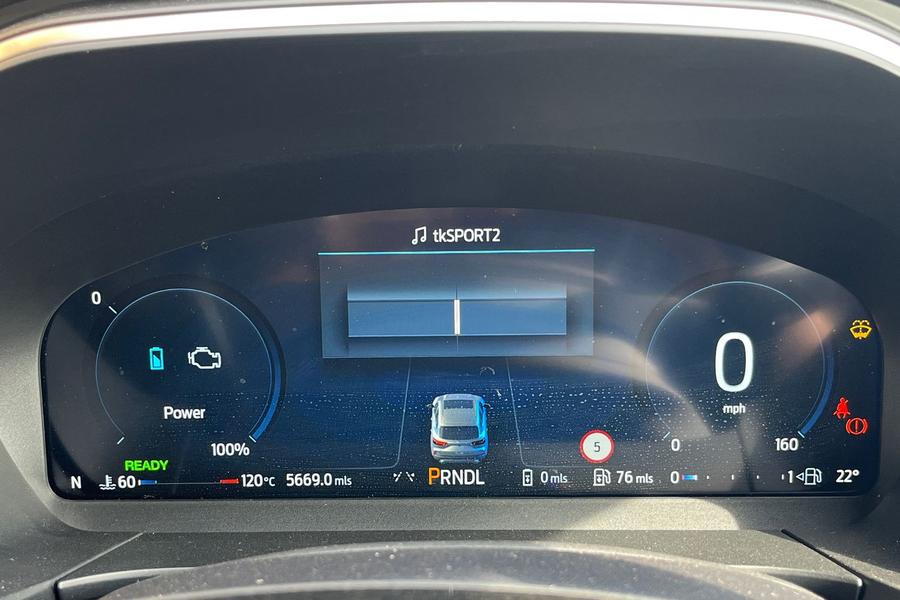 Ford KUGA Photo autoimg-5e011e9add50dadd688df8a53221e6c9b2376330.jpg