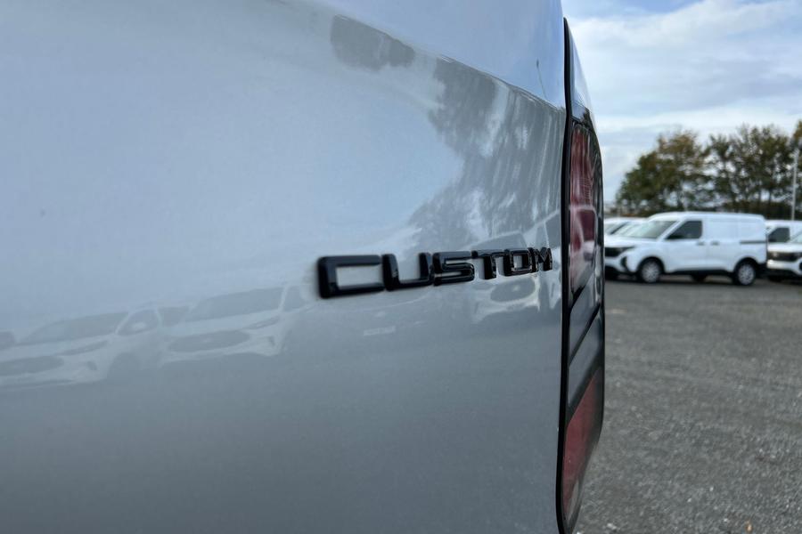 Ford TRANSIT CUSTOM Photo autoimg-5e02b09565bc7c48f6ab0ea7b31043ec4ef6284e.jpg