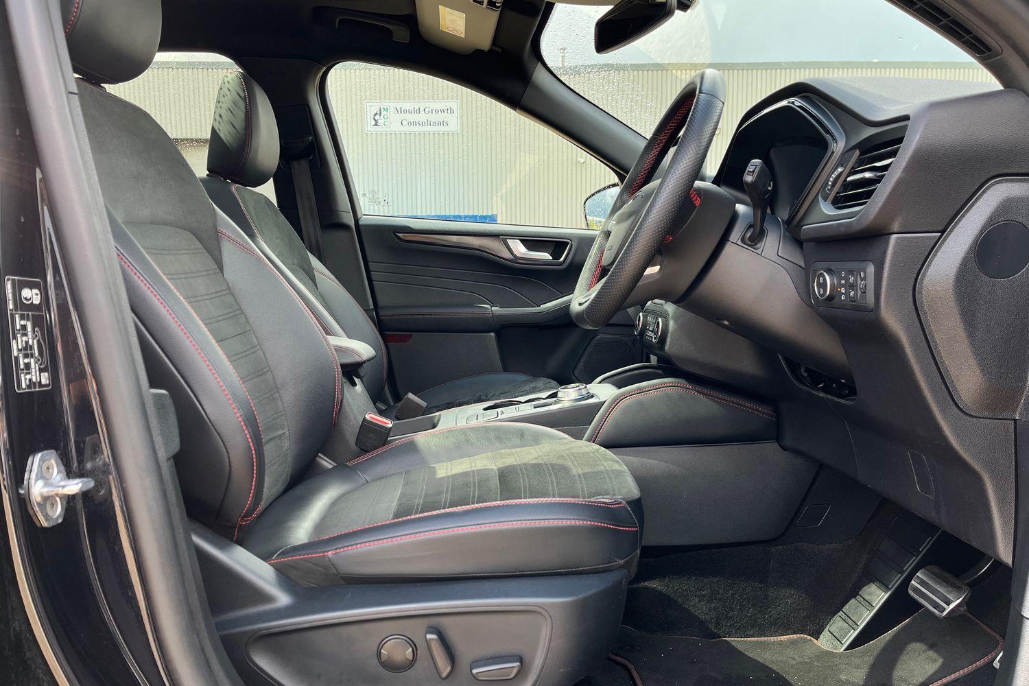 Ford KUGA Photo 29