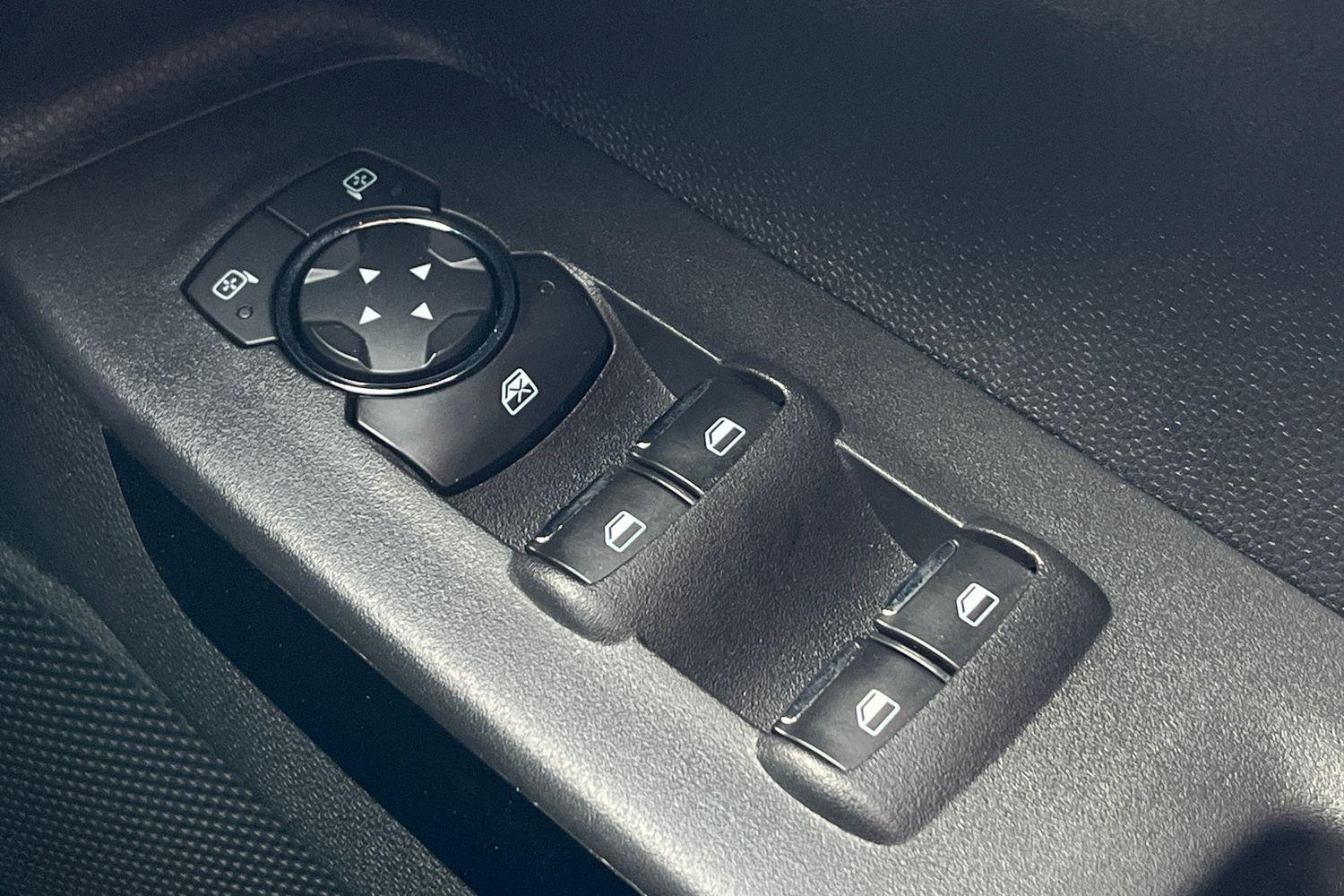 Ford ECOSPORT Photo 15