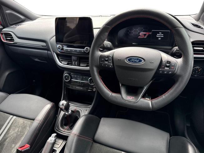 FORD Puma Photo 11