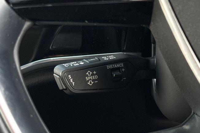 AUDI A8 Photo 46