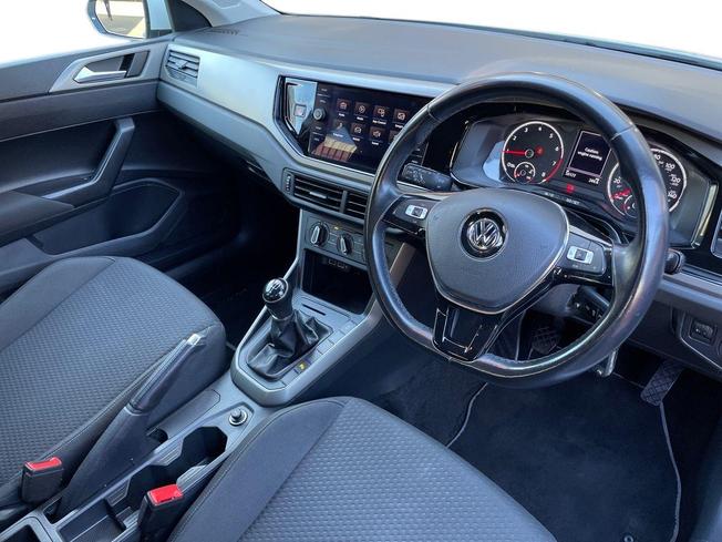 VOLKSWAGEN Polo Photo 6