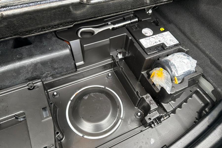 Mercedes-Benz A CLASS Photo autoimg-5e147e8f4663394e45ccc702b1ee473a62d06661.jpg
