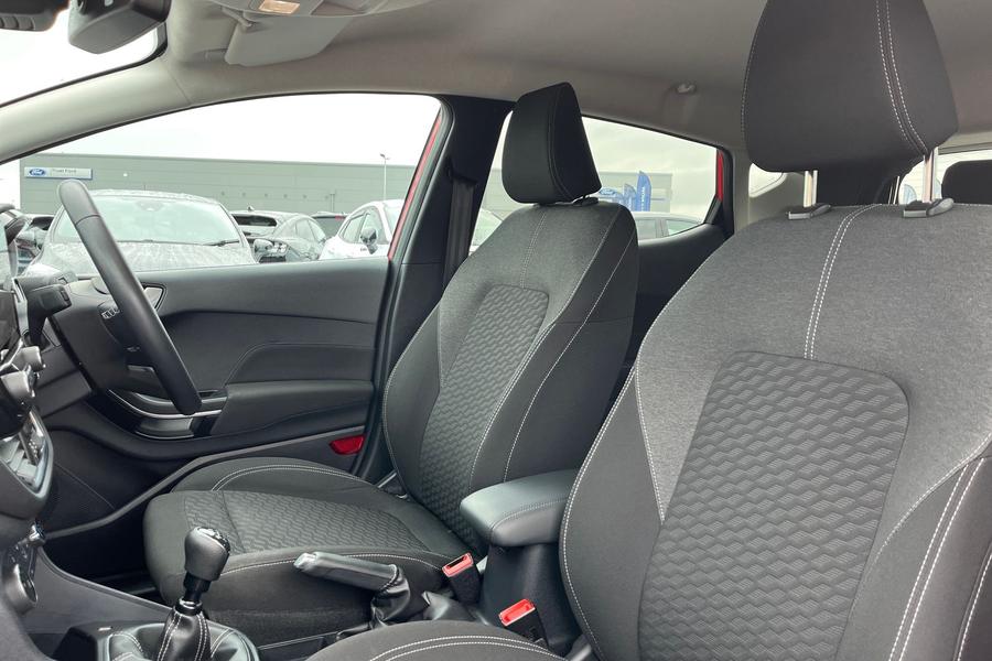 Ford Fiesta Photo autoimg-5e15951eb18f5143f279f5836efda7fc199b33d1.jpg