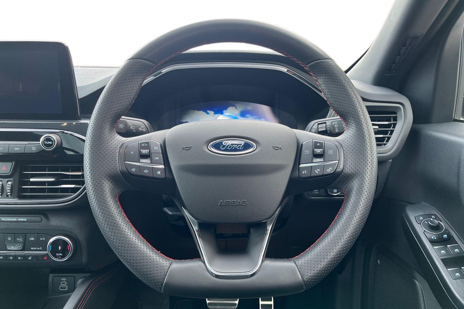Ford KUGA Photo 10