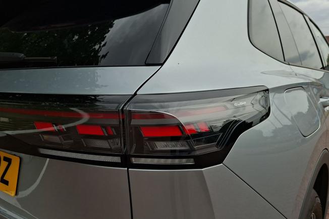 VOLKSWAGEN Tiguan Photo 18