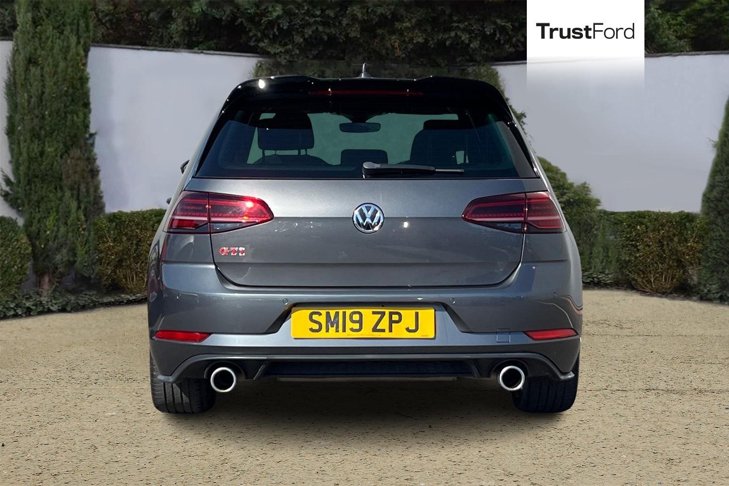 Volkswagen GOLF Photo 6