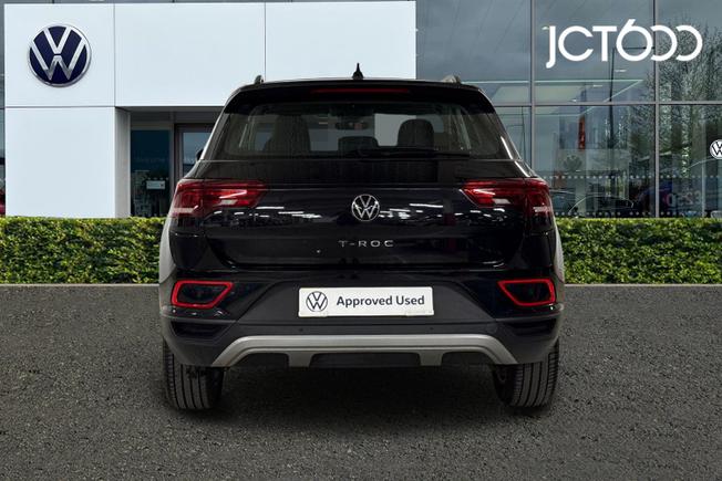 Volkswagen T-Roc Photo 7