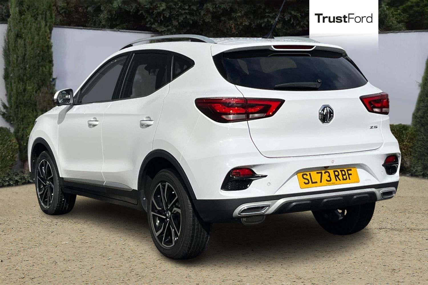 MG MG ZS Photo 1
