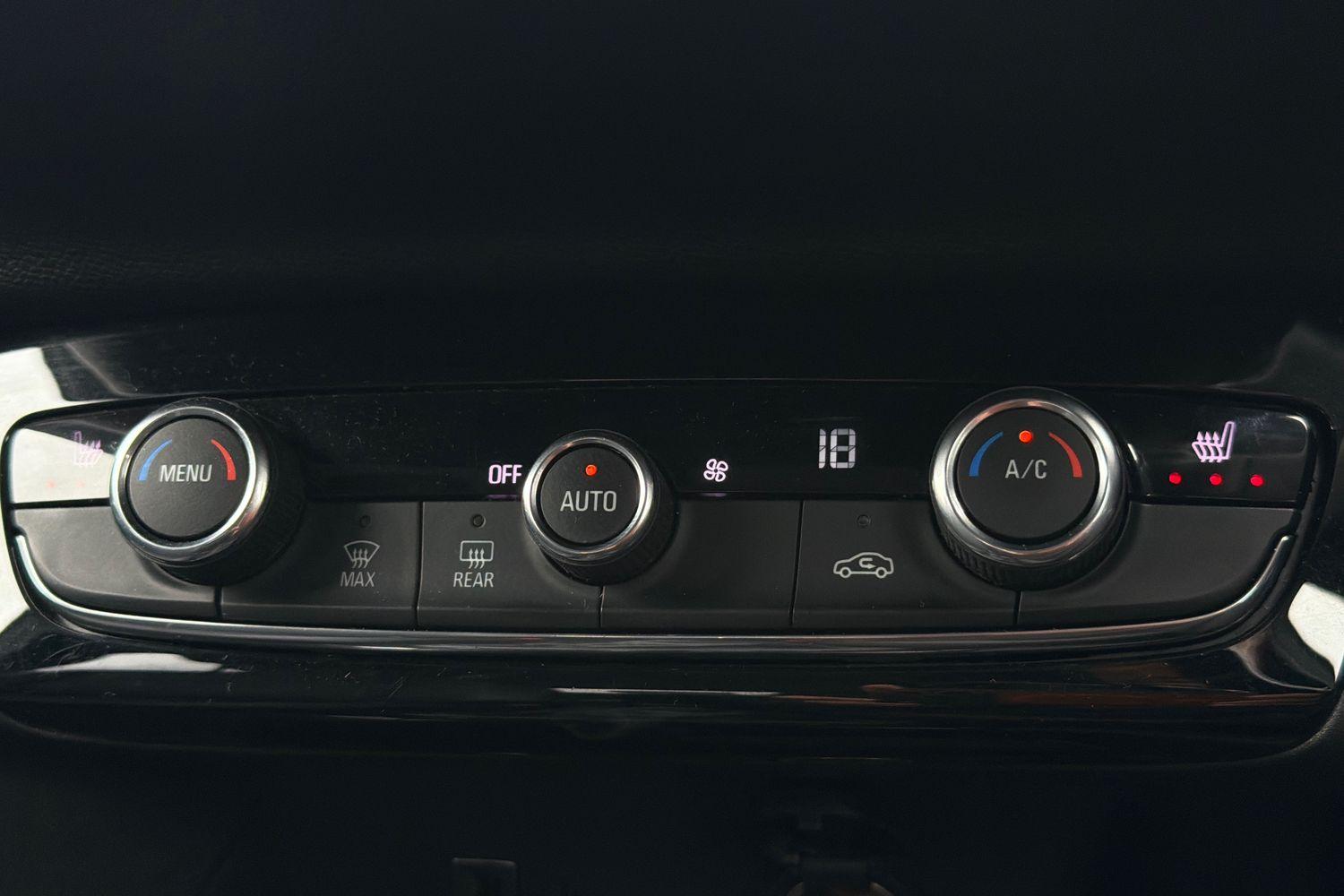 Vauxhall CORSA Photo 35