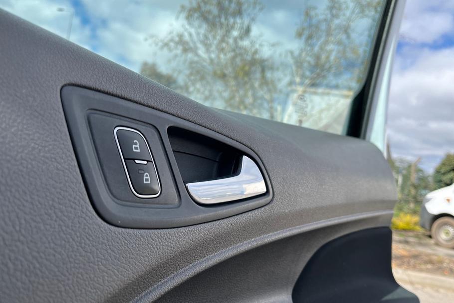 Used FORD TRANSIT CONNECT WU69ZDR 33