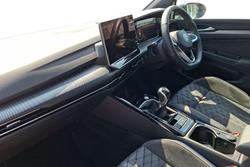 VOLKSWAGEN Golf Photo 2