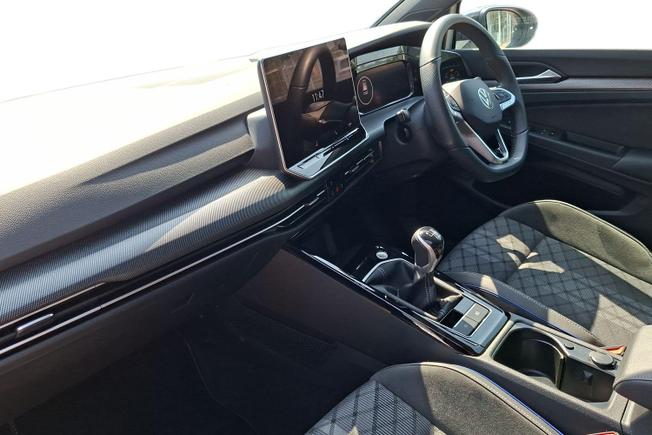 VOLKSWAGEN Golf Photo 2