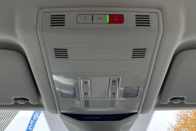 Volkswagen T-Roc Photo 26