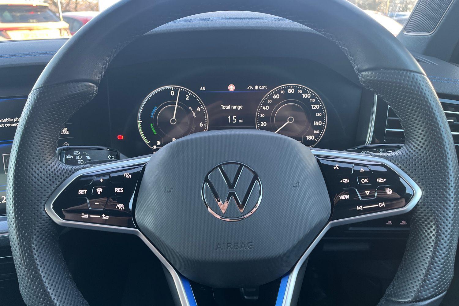 Volkswagen Touareg Photo 11